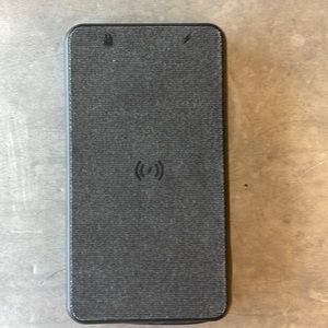 Mophie Wireless Charging Pack